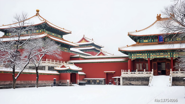 ѩ���еĺ�ǽ����