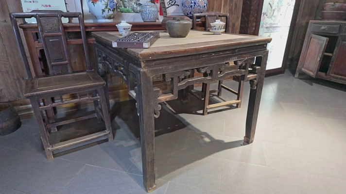 ��ʽ�ŵ����ΰڼ�չʾ