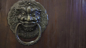 ��ʽ�Ž���ľ����ͷ�Ż��ز�