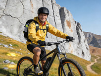 ��ɽ�����е��˶�������