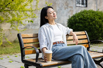 ���������տ��ȱ�����Ů