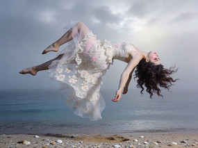 ����ɴ��Ů�������ڿ���