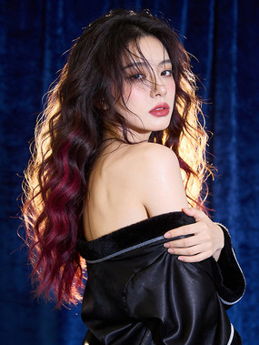 ¶��ĳ�����Ů