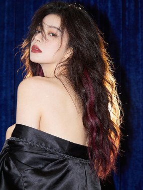 ¶��ĳ�����Ů