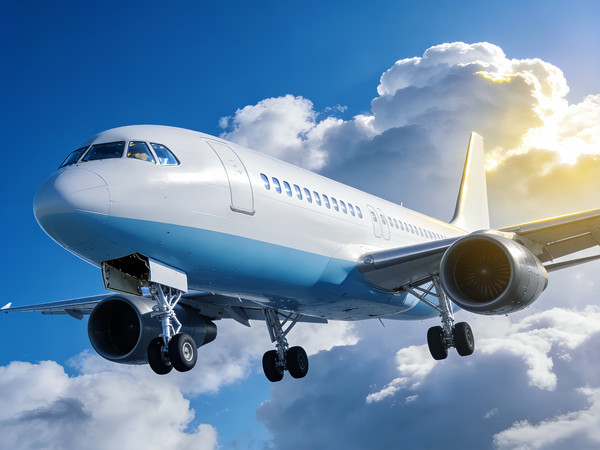 ����״̬�ķɻ�