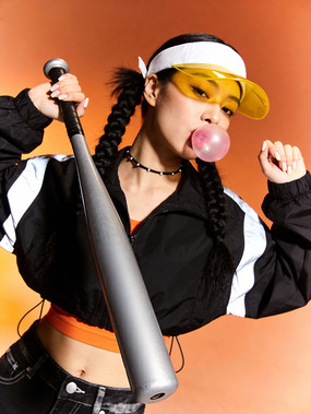 ���հ�����ĳ���Ů��