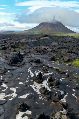 ������ɽ�����ܱߵ�ò����