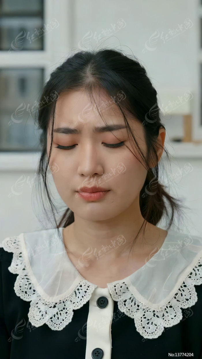 ����Ů����д