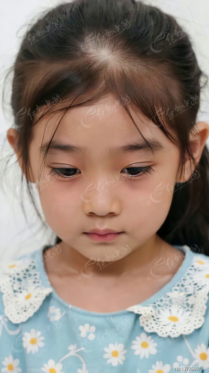 ��ͷСŮ���沿��д