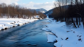 ���պ���ѩ����Ȼ���