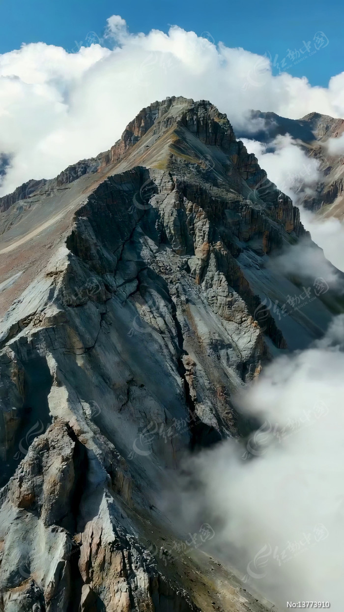 ��ɽ�ƺ���Ȼ���