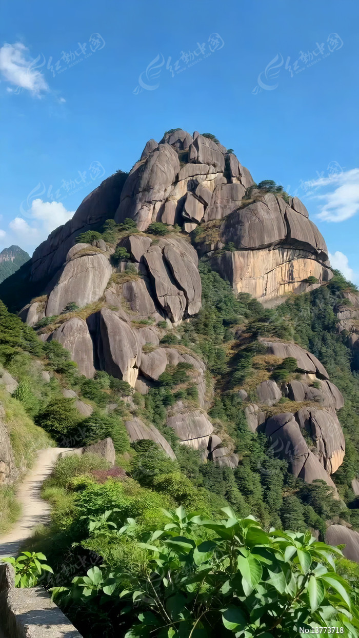 ��ɽ��Ȼ���