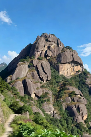 ��ɽ��Ȼ���