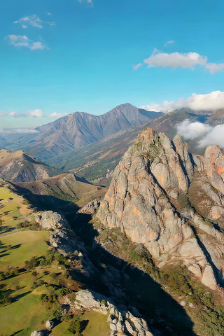 航拍壮丽山脉自然风光 航拍壮丽山脉自然风光
