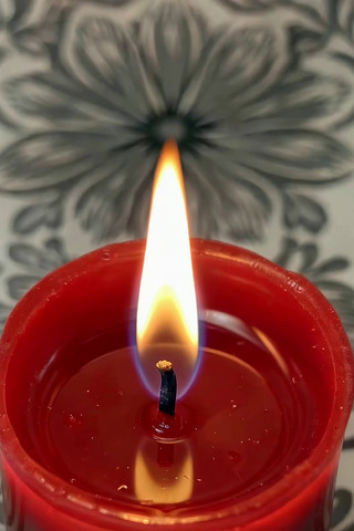 ��ɫ����ȼ����д