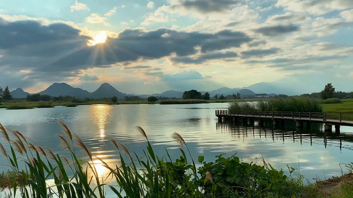 ����Ϧ����Ȼ���