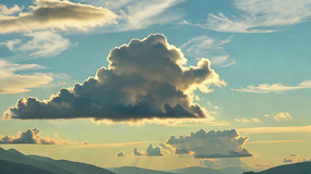 ��������µ�ɽ�ͷ羰