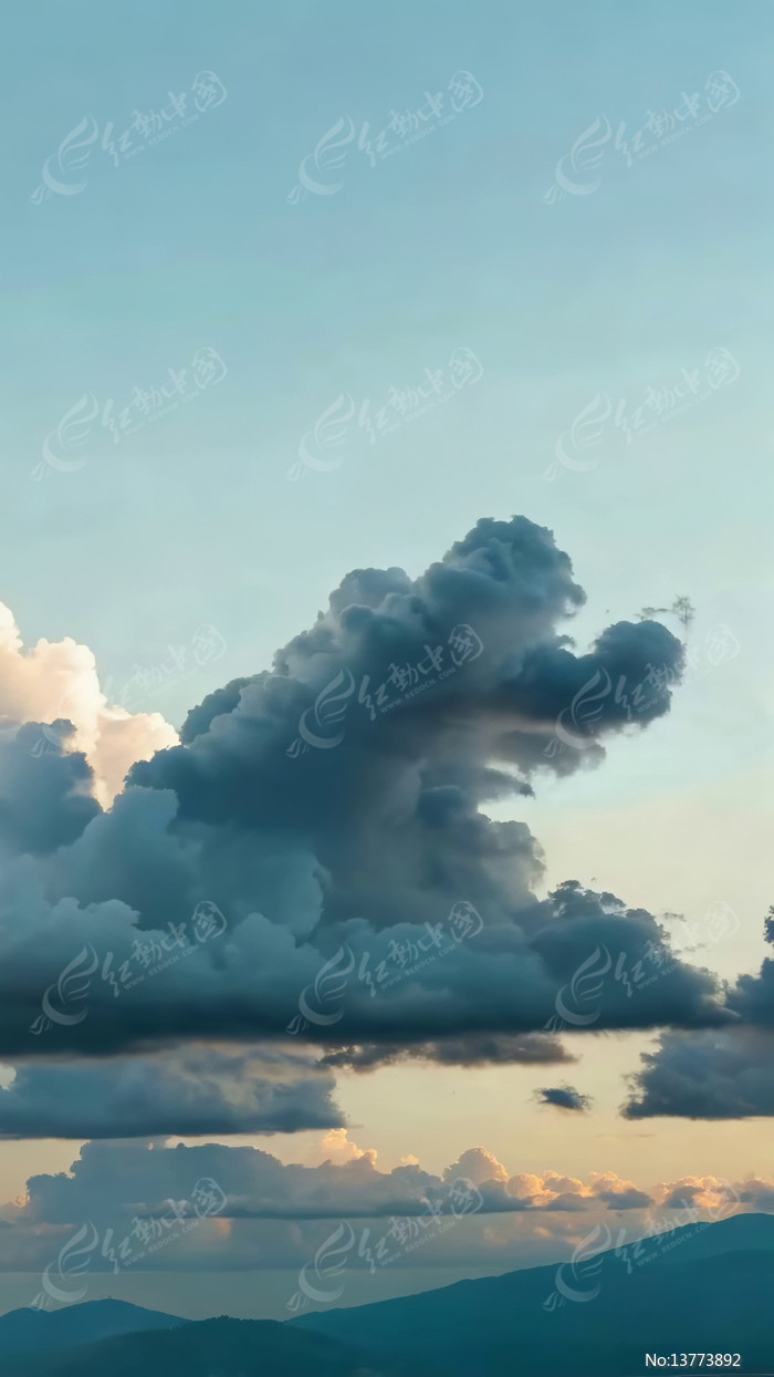 ��������µ�Զɽ��ɫ