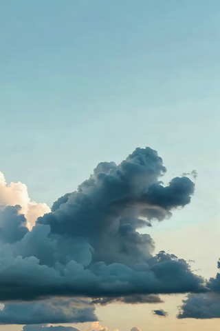 蓝天白云下的远山景色 蓝天白云下的远山景色