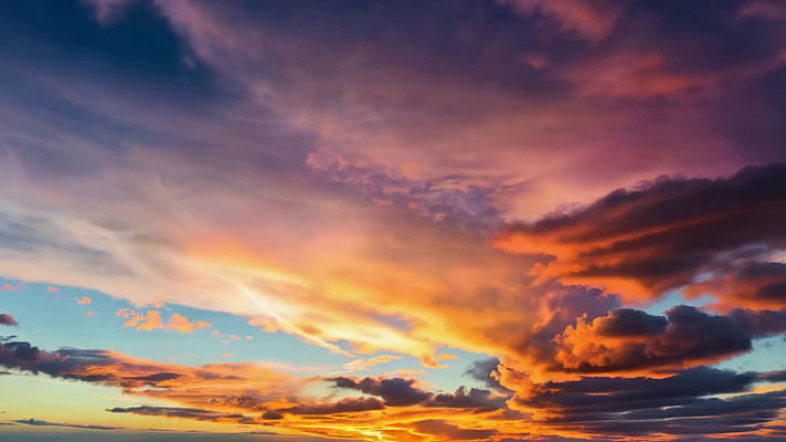 美丽天空中的绚烂云朵 美丽天空中的绚烂云朵