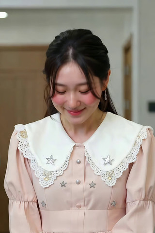 Ů����ͷ�ŷ�ɫ����