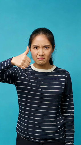 Ů����ɫ����������Ĵָ