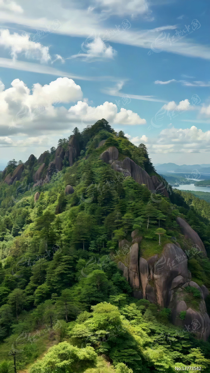 ��ɽ������Ȼ���