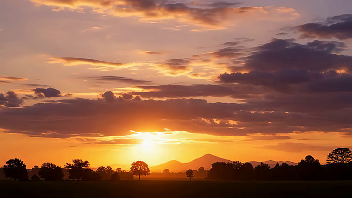 ����ʱ����Ұɽ����վ���