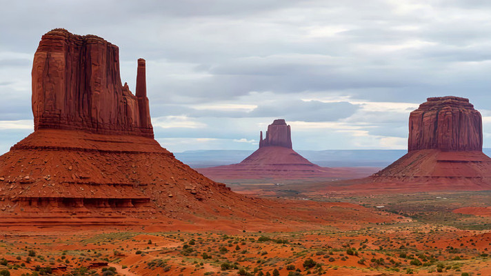 ɳĮ��ɫ��ʯ����