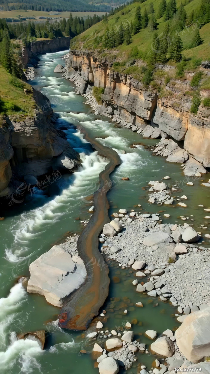 ɽ�������Ȼ���