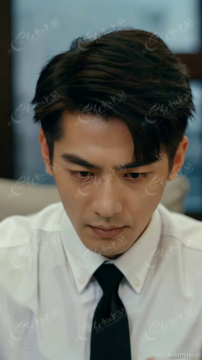 ������װ��ʿ��ͷ��д