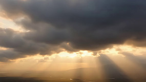 ����Ʋ�����͸�侰��