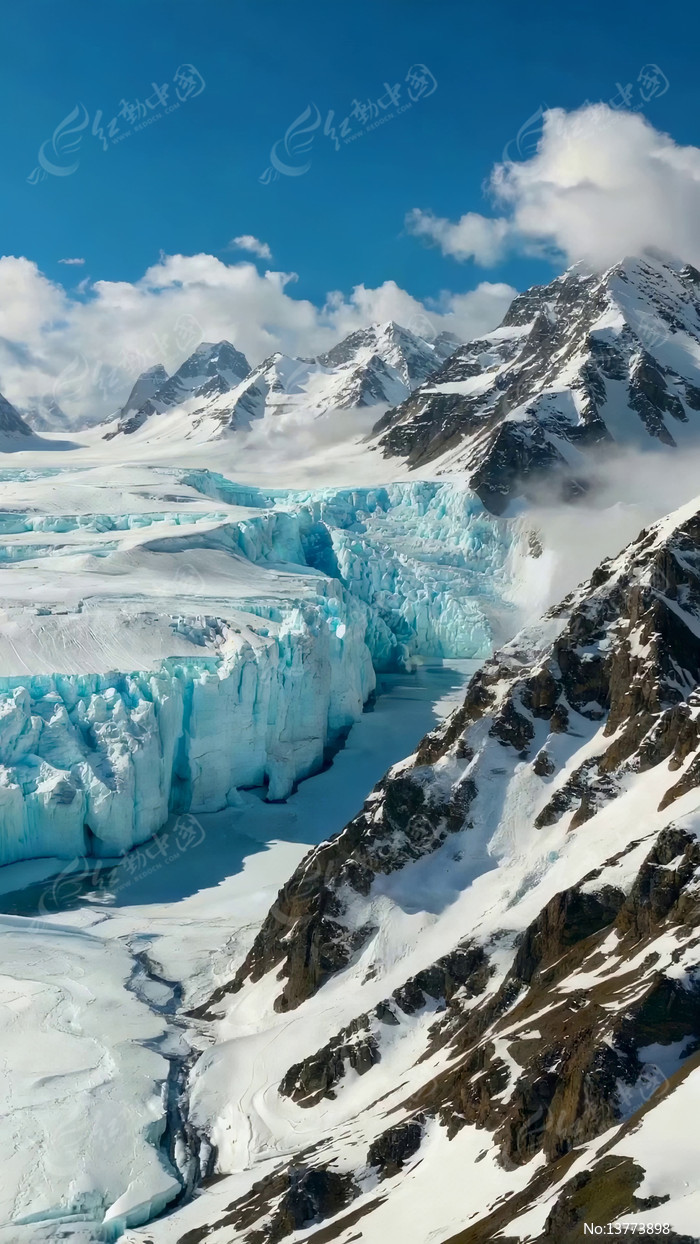 ѩɽ������Ȼ���