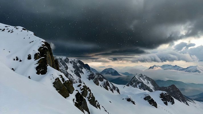 ѩɽ�����ܲ���׳������