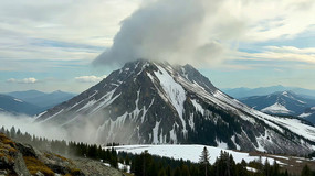 ѩɽ����������Ȼ���