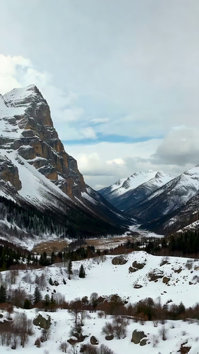 ѩɽ��Ȼ����ز�