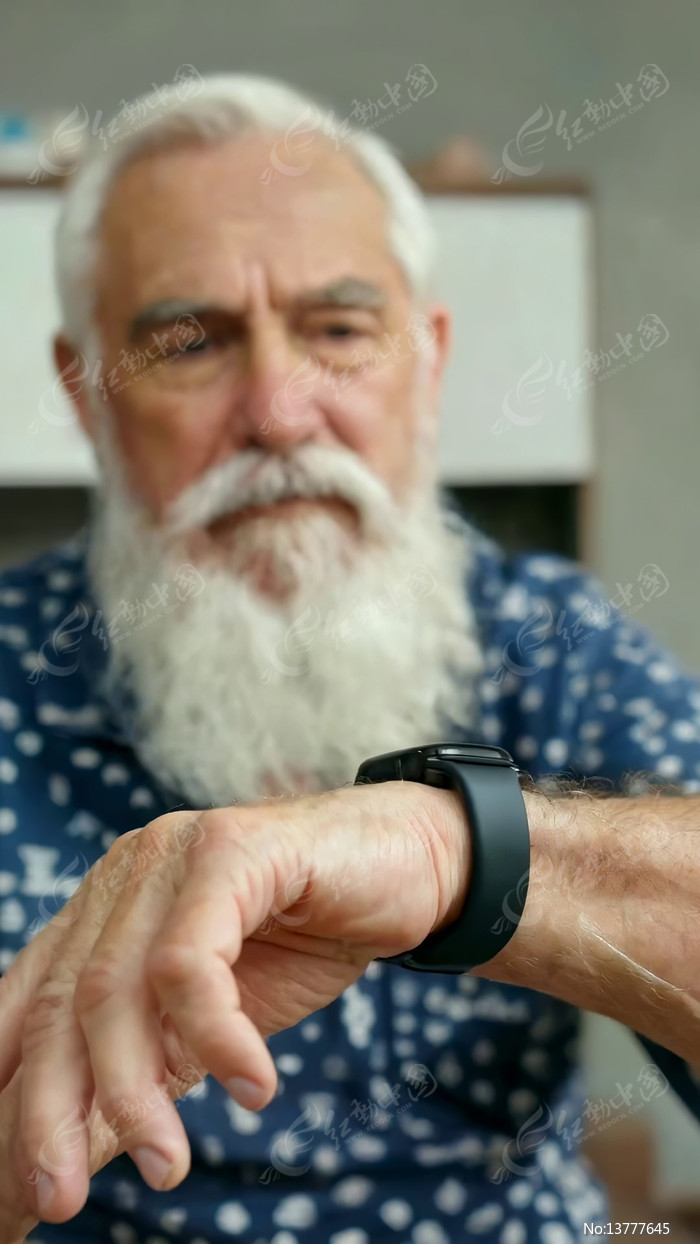 �׷����˽�������