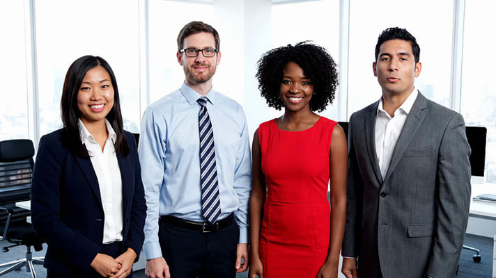 �칫��������ʿ����Ĵָ