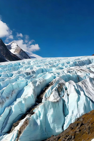 ����ѩɽ��Ȼ�����ز�