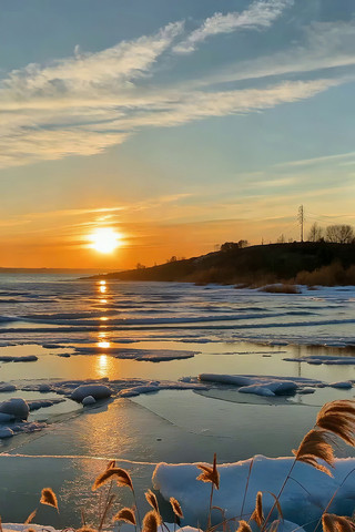 冰面夕阳自然风光素材 冰面夕阳自然风光素材