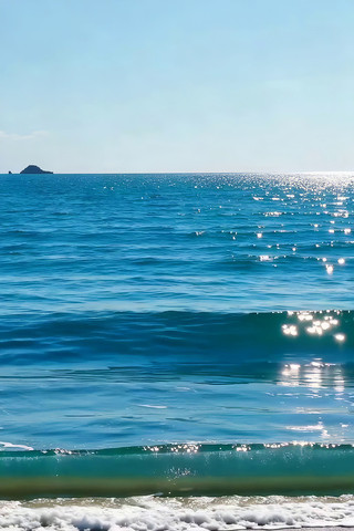 波光粼粼的大海与海浪 波光粼粼的大海与海浪