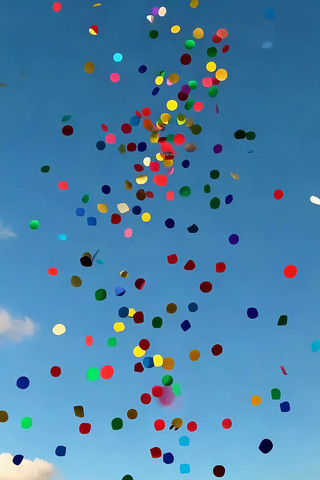 彩色纸屑空中飞扬画面 彩色纸屑空中飞扬画面