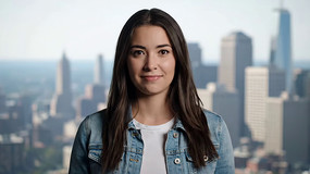 ���б���ǰ������Ů��