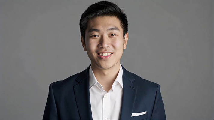 穿西装男子正面肖像 穿西装男子正面肖像