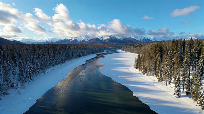 冬季雪山森林河流航拍景观 冬季雪山森林河流航拍景观