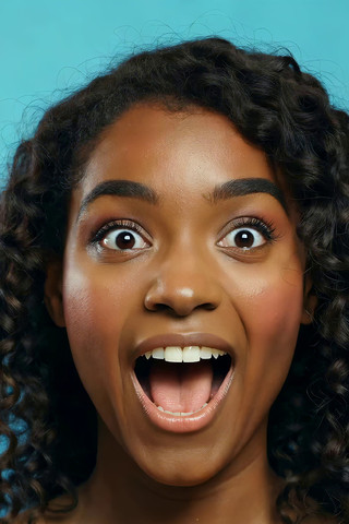 非洲裔女性开心面部特写 非洲裔女性开心面部特写