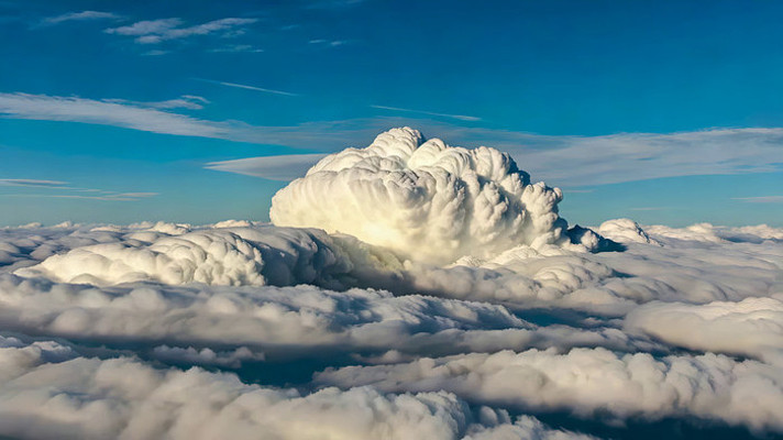 高空俯瞰壮观云海景象 高空俯瞰壮观云海景象