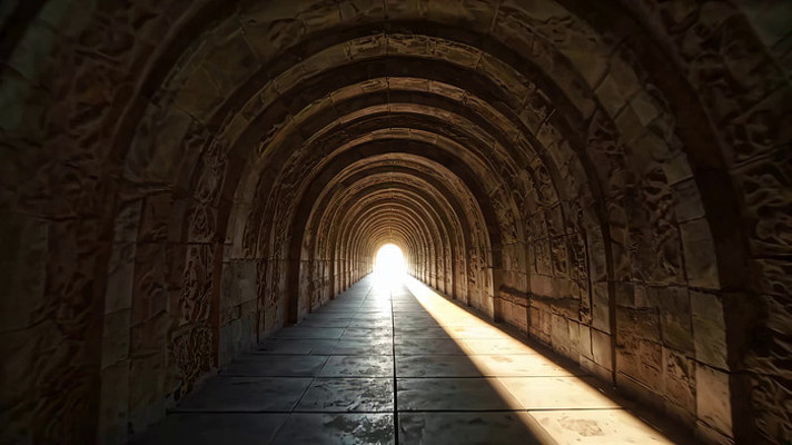 拱形隧道尽头亮光场景 拱形隧道尽头亮光场景