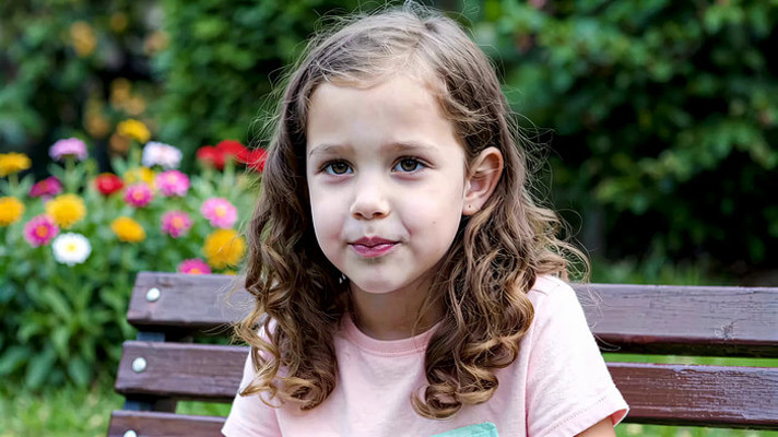 ��԰�����ϵ�СŮ��