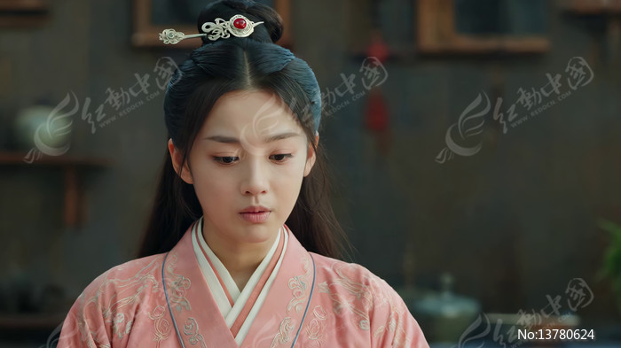 ��װŮ�����������д